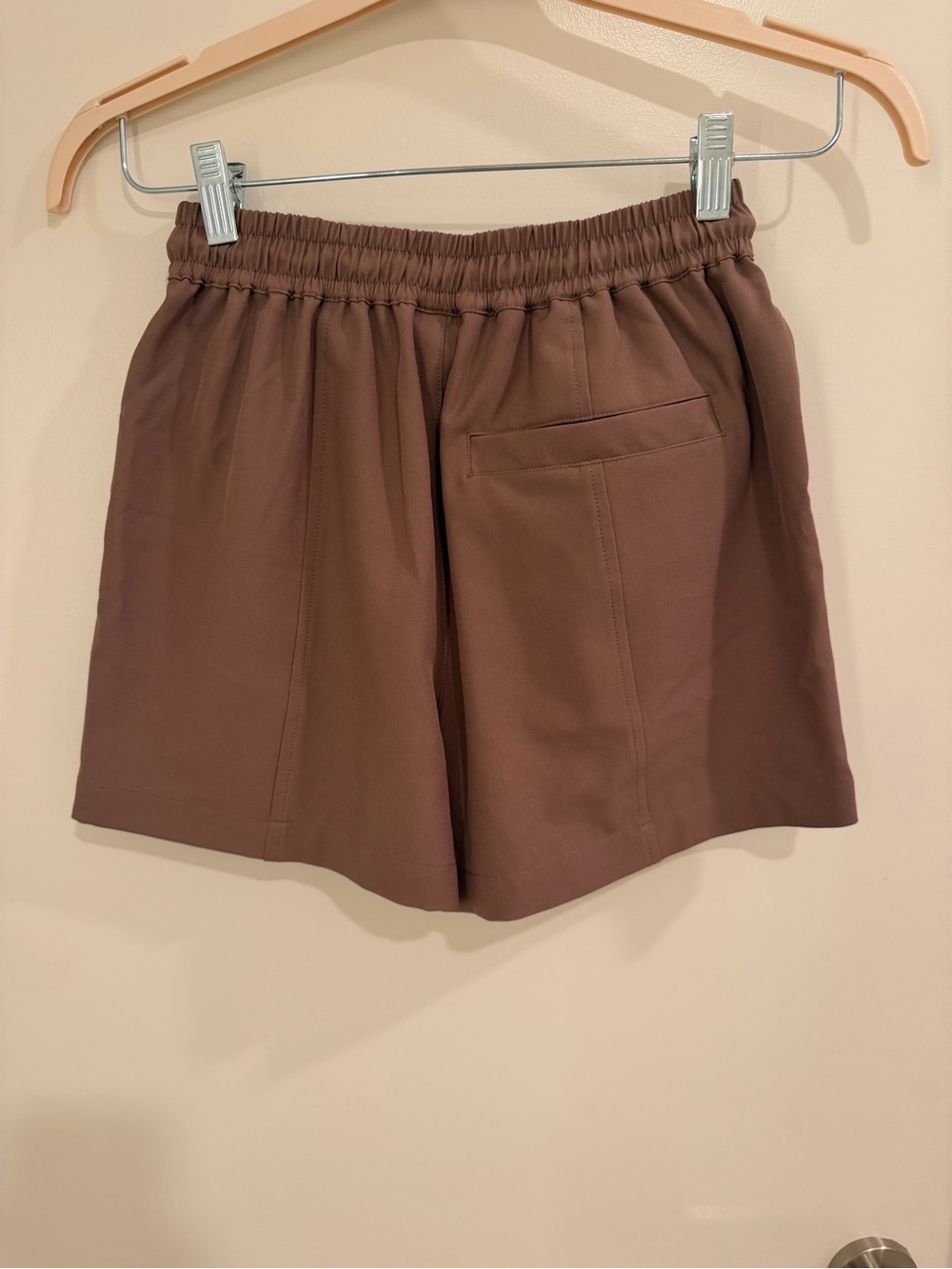 Never Worn Varley Brown Drawstring Shorts XXS - Picture 2 of 4